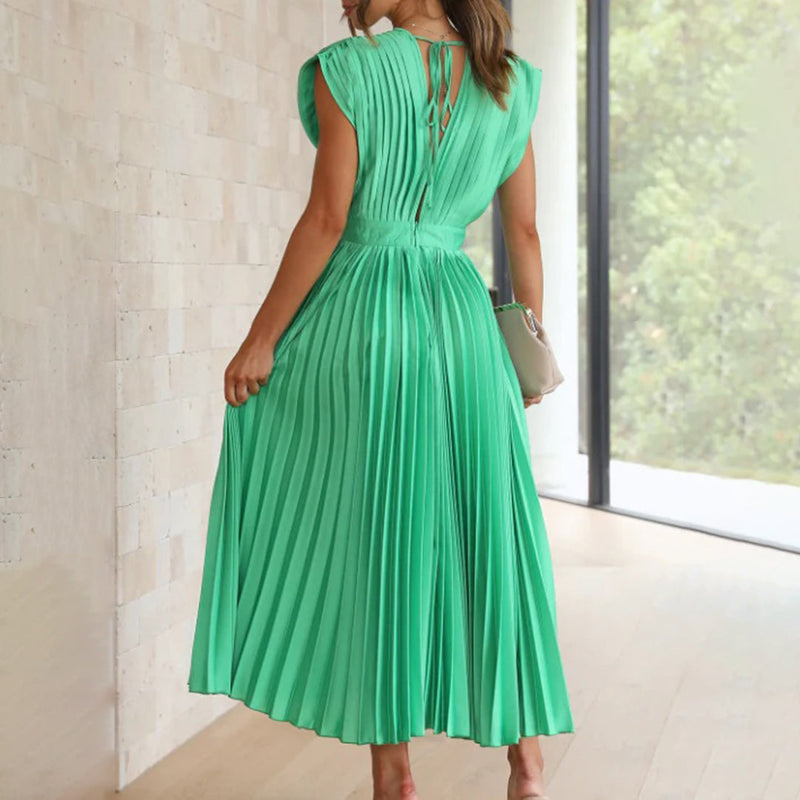 Polished Dress with an Effortless Classic Look