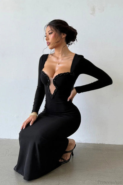 Effortlessly Elegant Dress with a Timeless Design