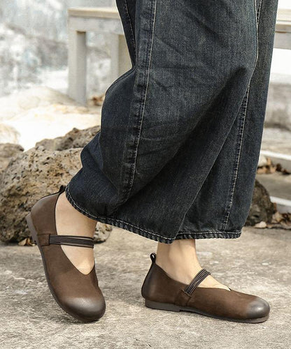 Sophisticated Garment with a Clean Classic Look