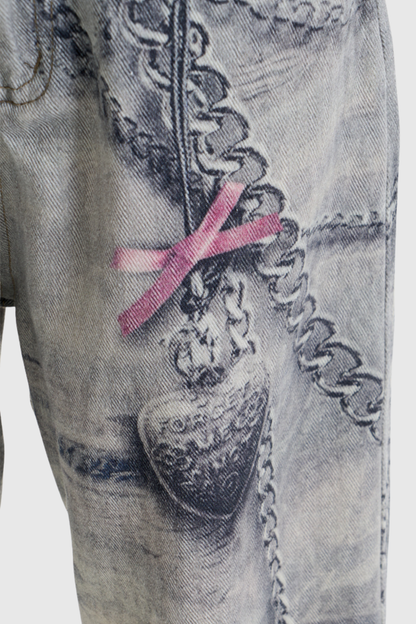 Sophisticated Garment with a Clean Classic Look
