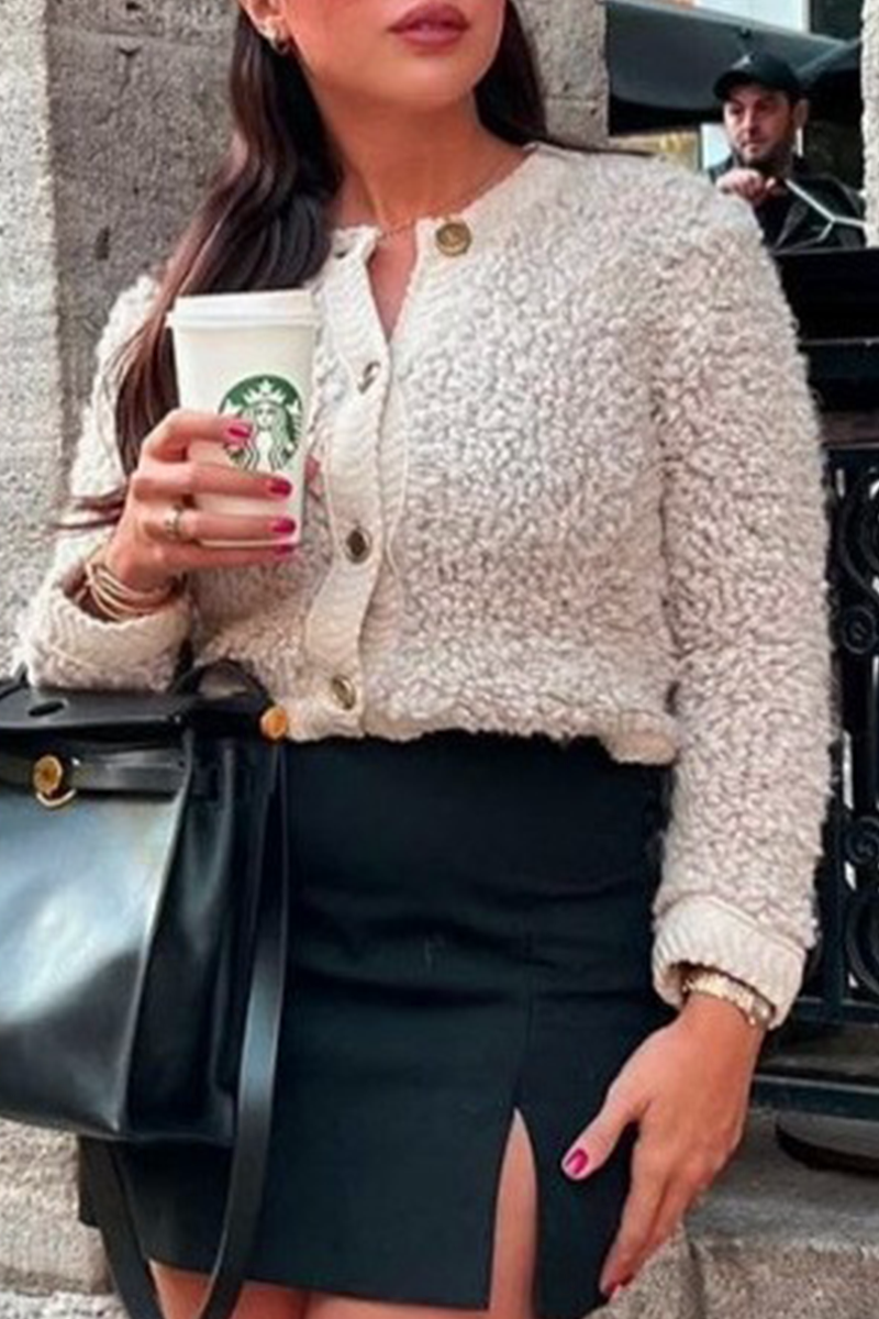 Gracefully Styled Garment for Any Occasion