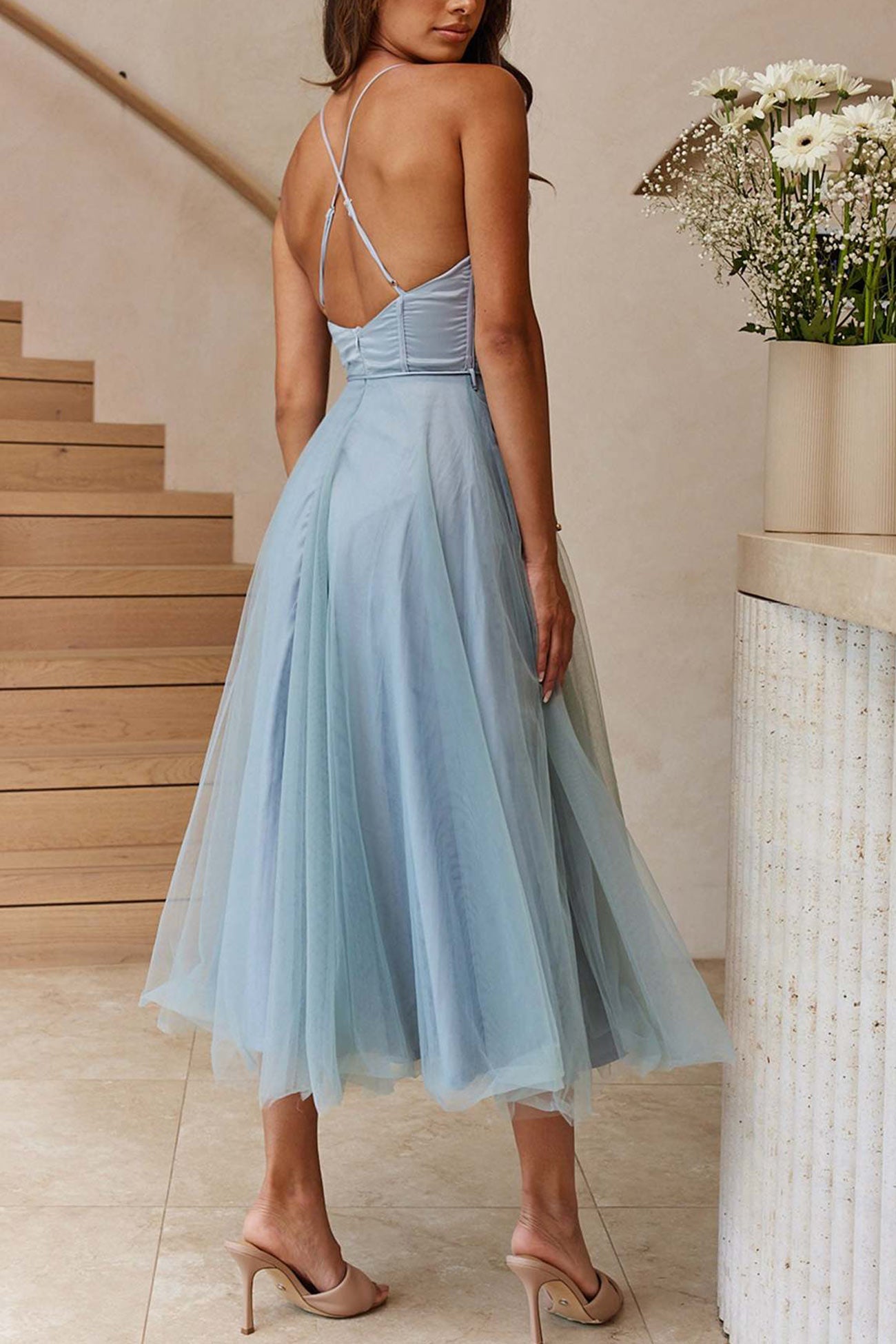 Classic Vintage Dress with a Flattering Fit