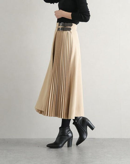 Gracefully Styled Garment for Any Occasion