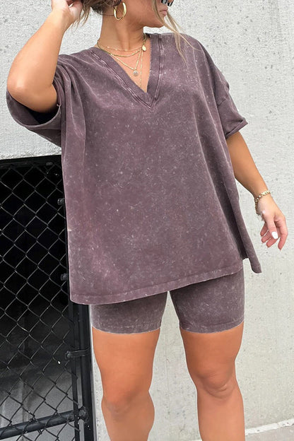 Classic Vintage T-Shirt with a Flattering Fit