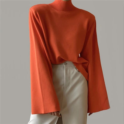 Effortlessly Elegant Sweater with a Timeless Design