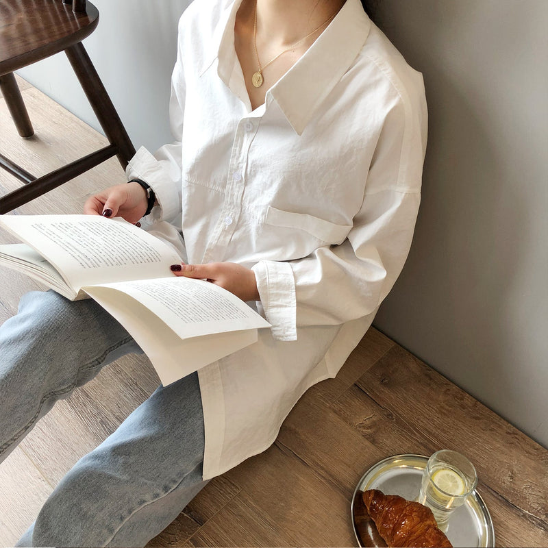 Classic Vintage Shirt with a Flattering Fit