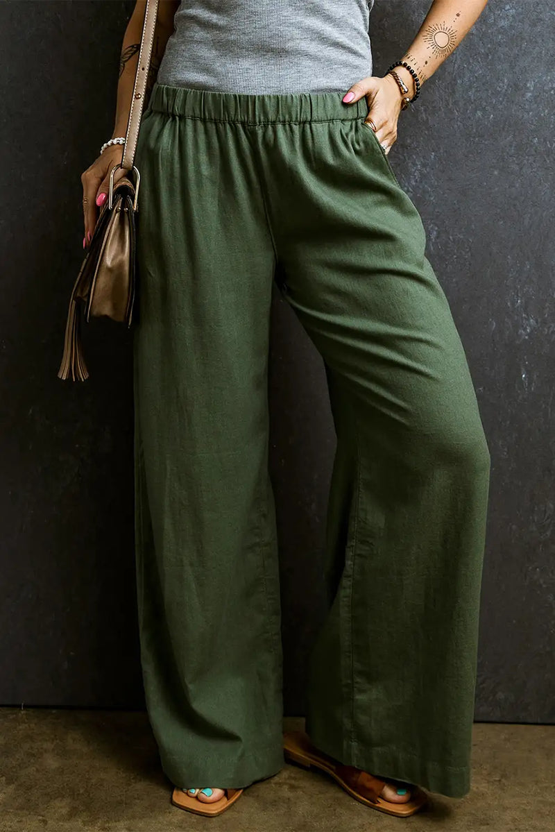 Well Tailored Pants with a Graceful Silhouette
