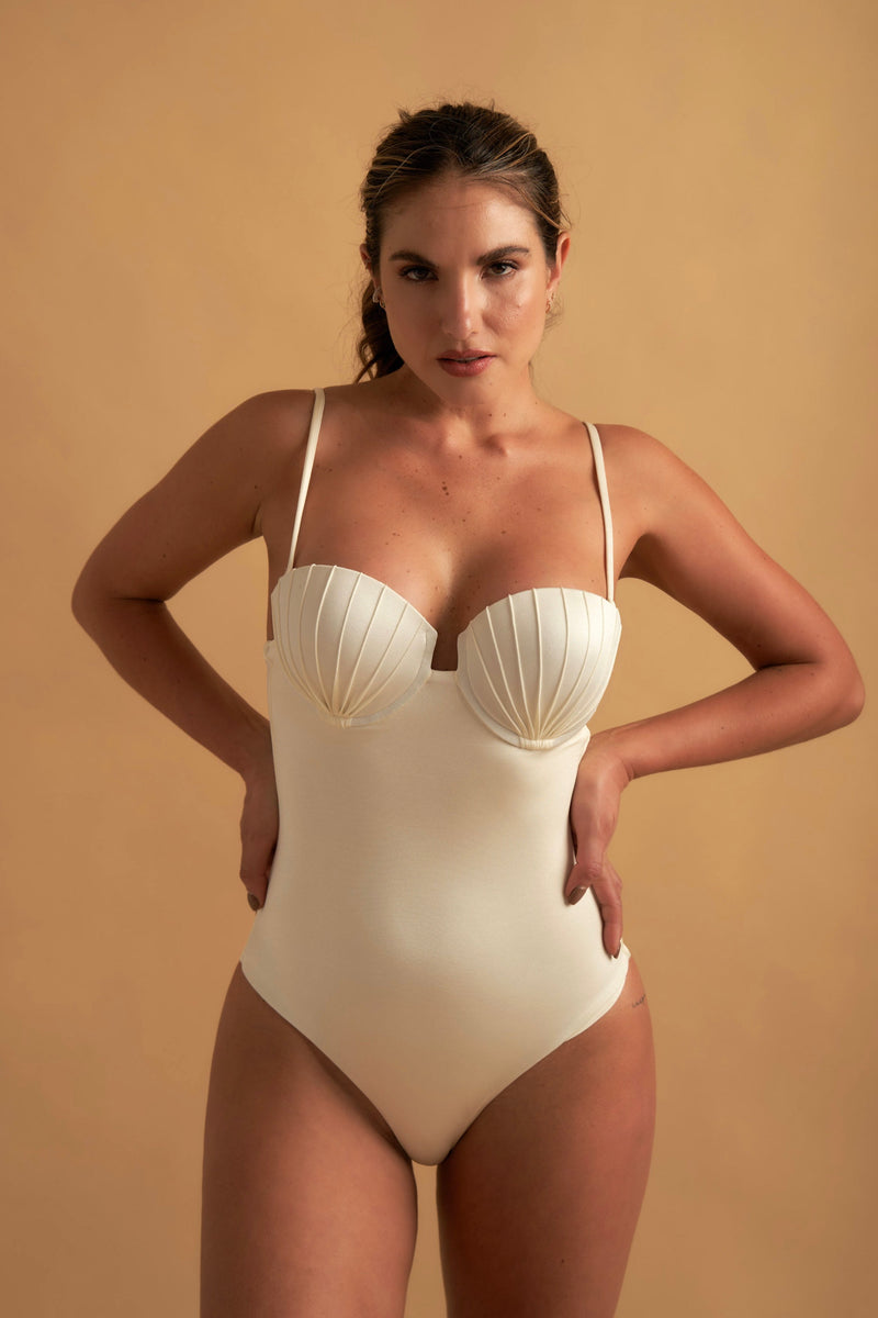 Gracefully Styled Garment for Any Occasion
