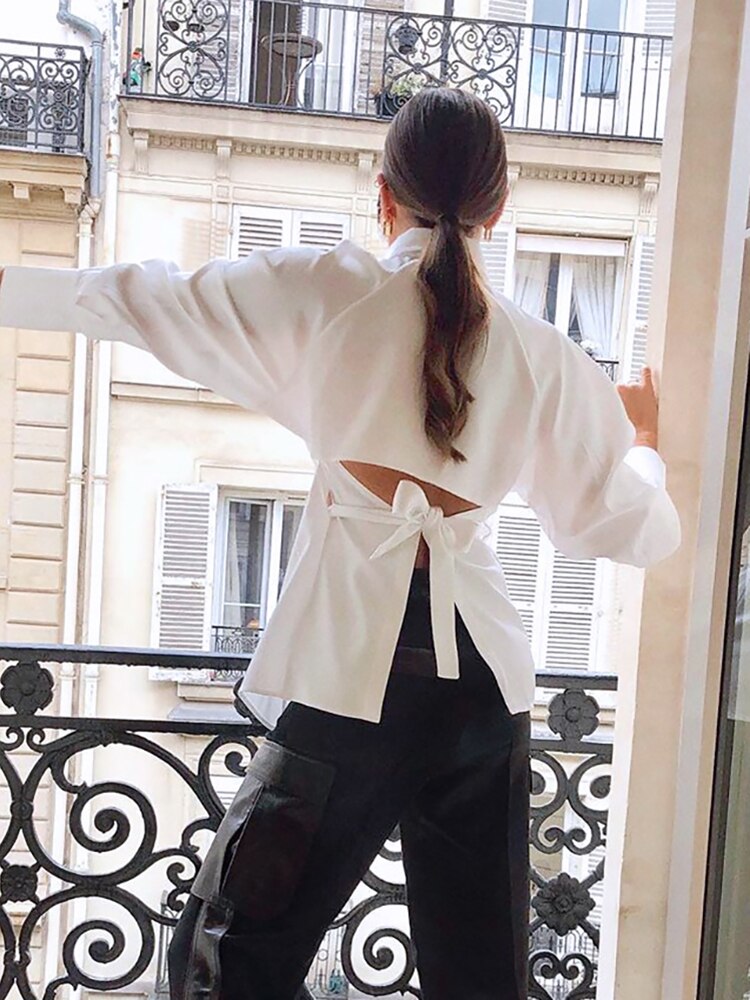 Elegantly Styled Blouse for Everyday Wear