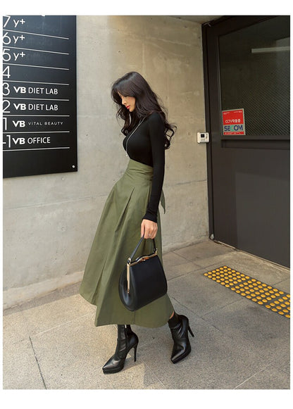 Effortlessly Elegant Garment with a Timeless Design