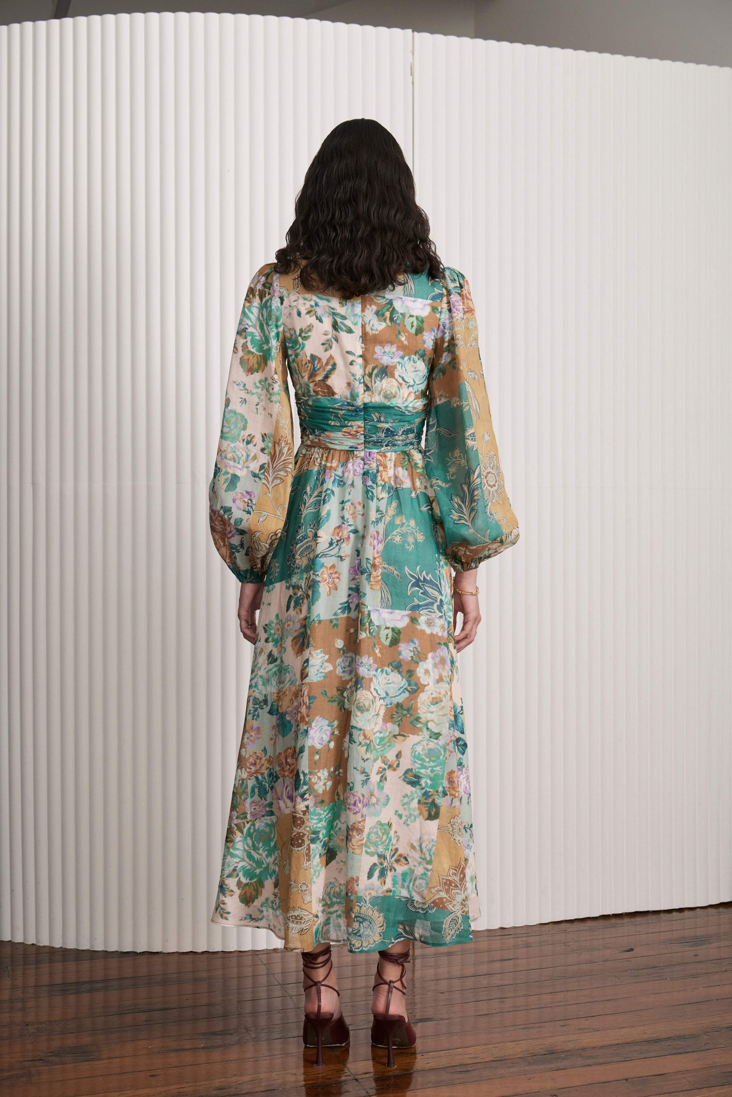 Classic Vintage Dress with a Flattering Fit
