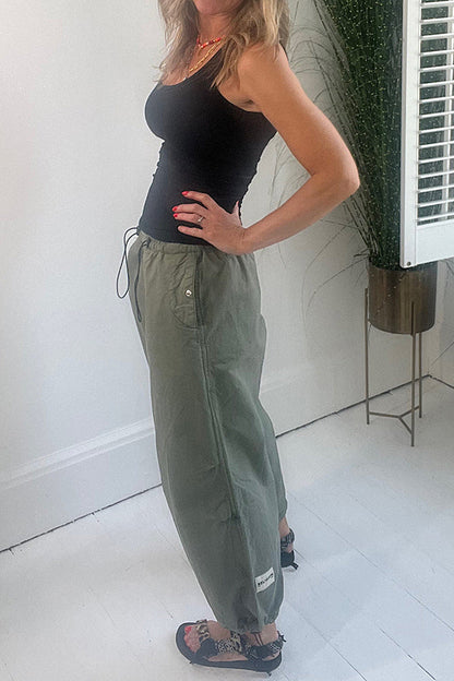 Elegantly Styled Pants for Everyday Wear