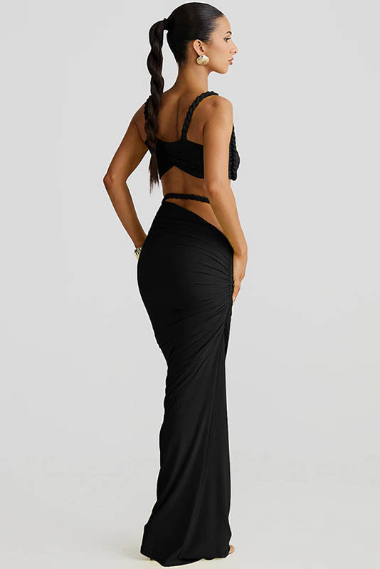 Well Tailored Garment with a Graceful Silhouette