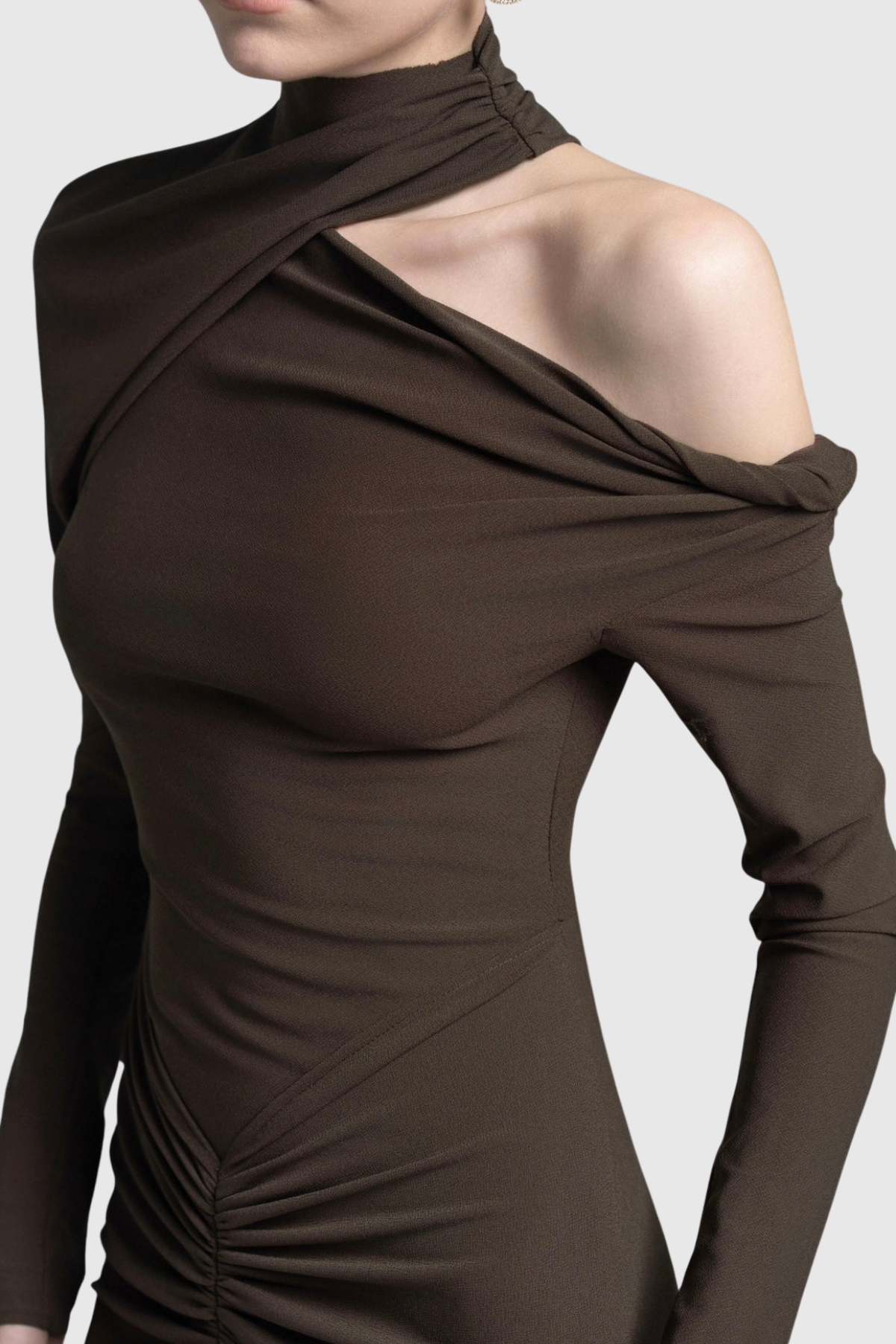 Gracefully Styled Dress for Any Occasion