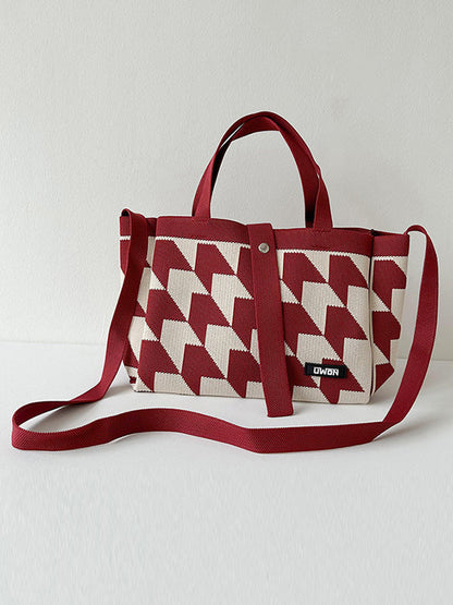 Sophisticated Bag with a Clean Classic Look