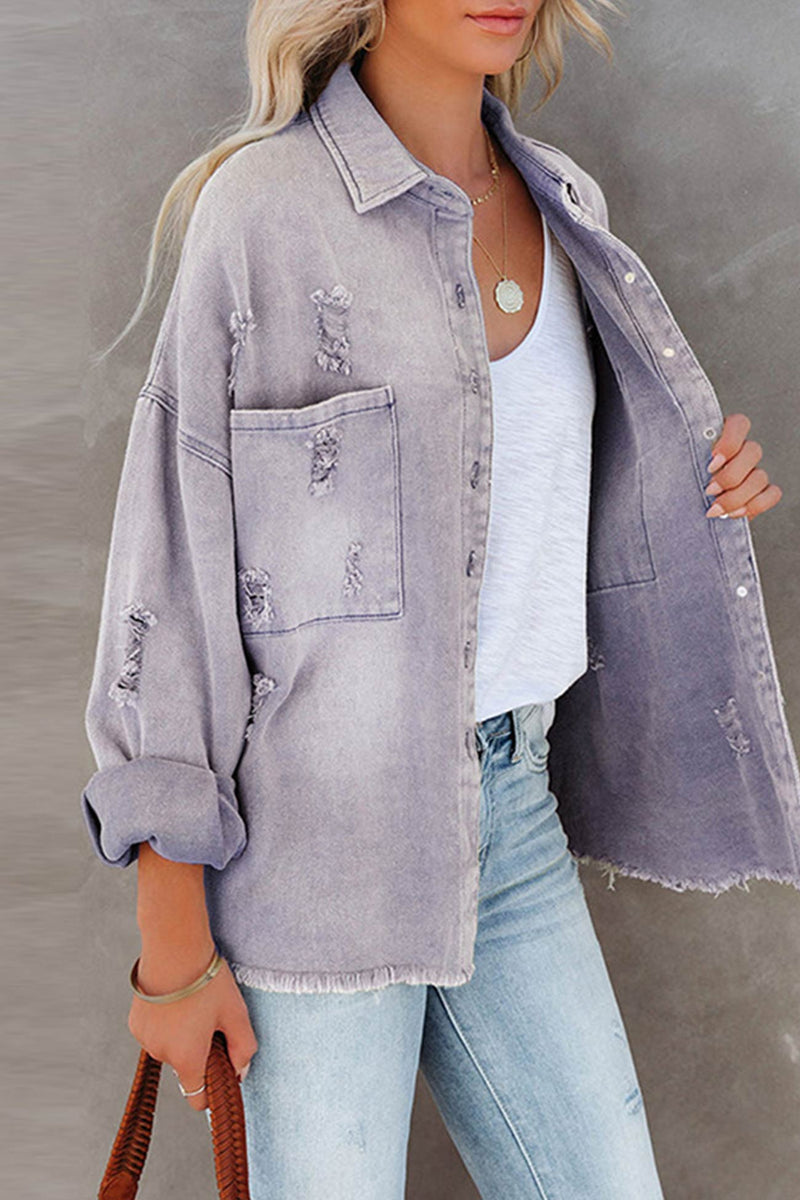 Effortlessly Elegant Jacket with a Timeless Design
