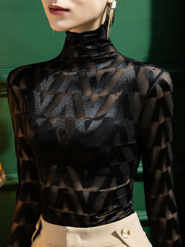 Beautifully Crafted T-Shirt in a Classic Style