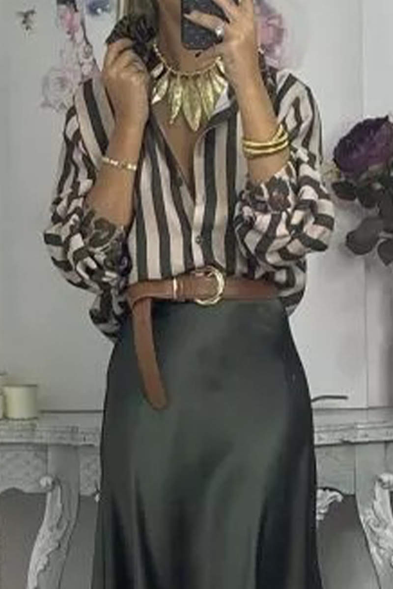 Beautifully Crafted Blouse in a Classic Style