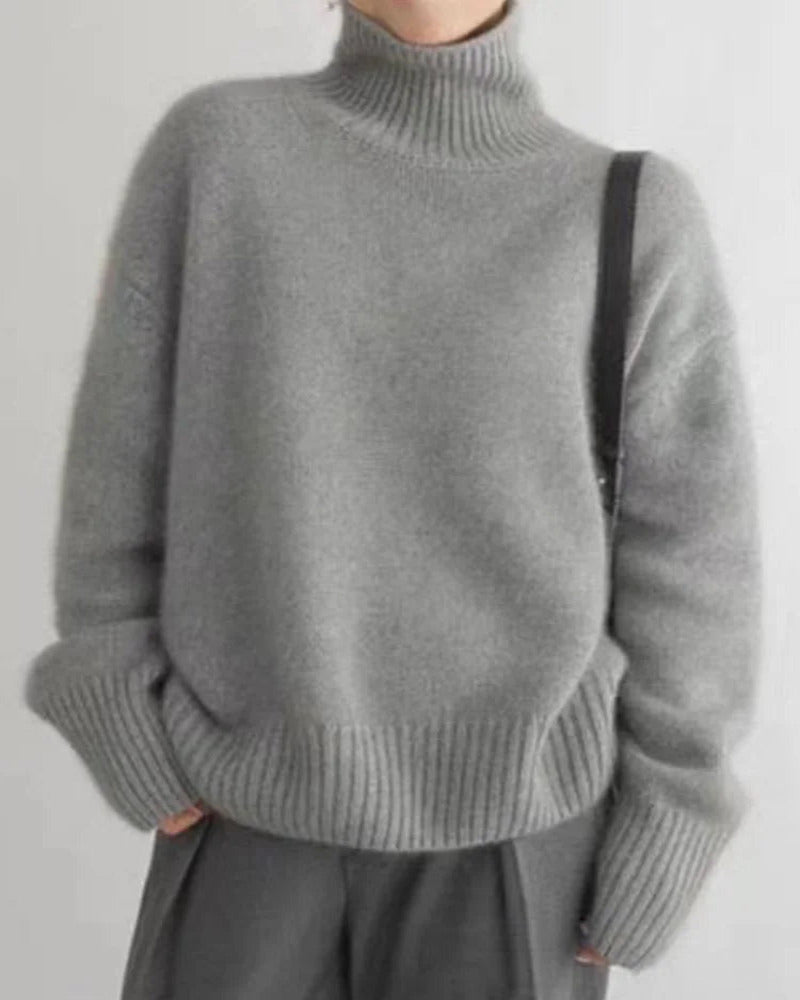 Well Tailored Sweater with a Graceful Silhouette