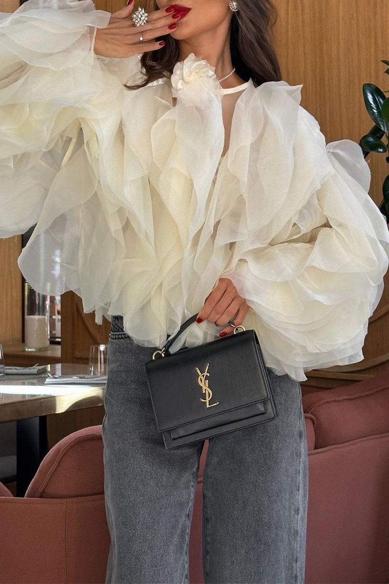 Beautifully Crafted Blouse in a Classic Style