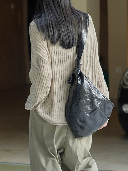 Effortlessly Elegant Sweater with a Timeless Design