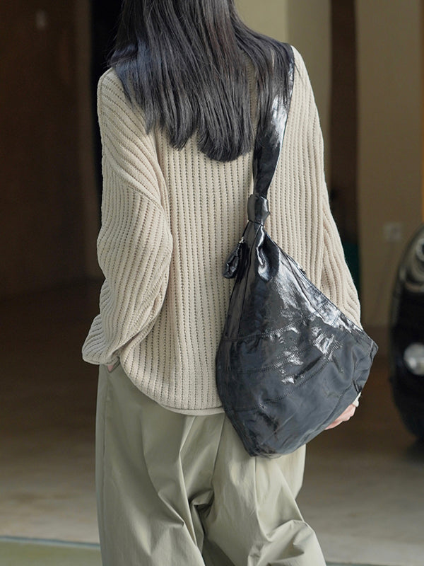 Effortlessly Elegant Sweater with a Timeless Design