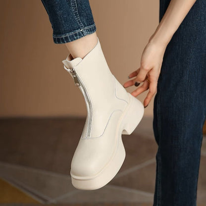 Elegantly Styled Boots for Everyday Wear