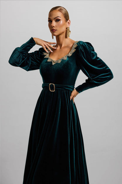 Polished Dress with an Effortless Classic Look
