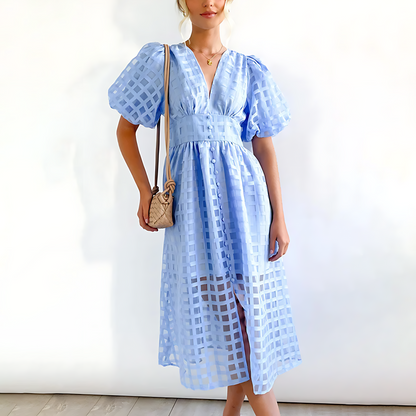 Beautifully Crafted Dress in a Classic Style