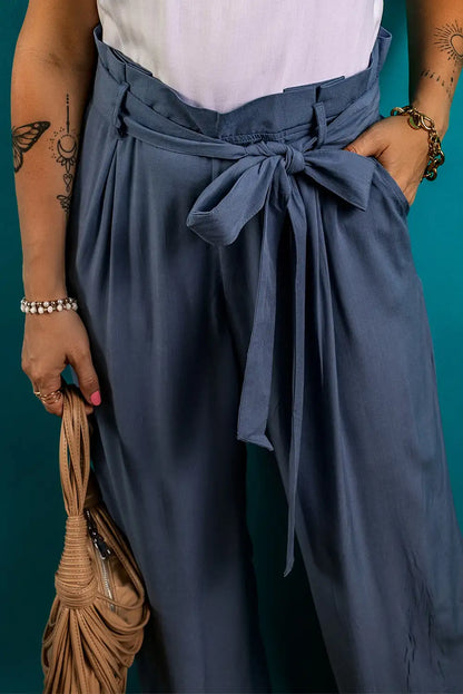 Classic Vintage Pants with a Flattering Fit