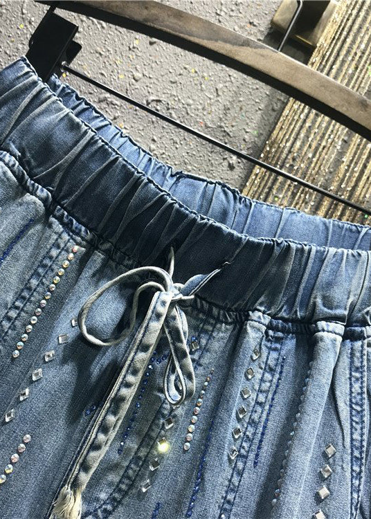 Effortlessly Elegant Pants with a Timeless Design