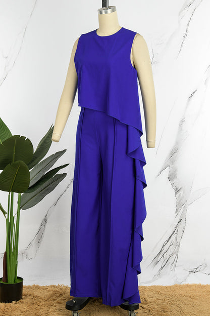 Sophisticated Garment with a Clean Classic Look