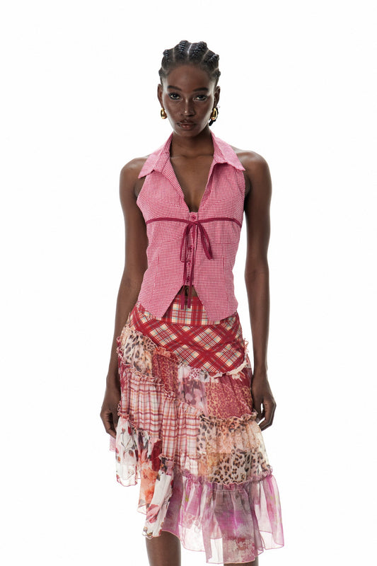 Well Tailored Top with a Graceful Silhouette