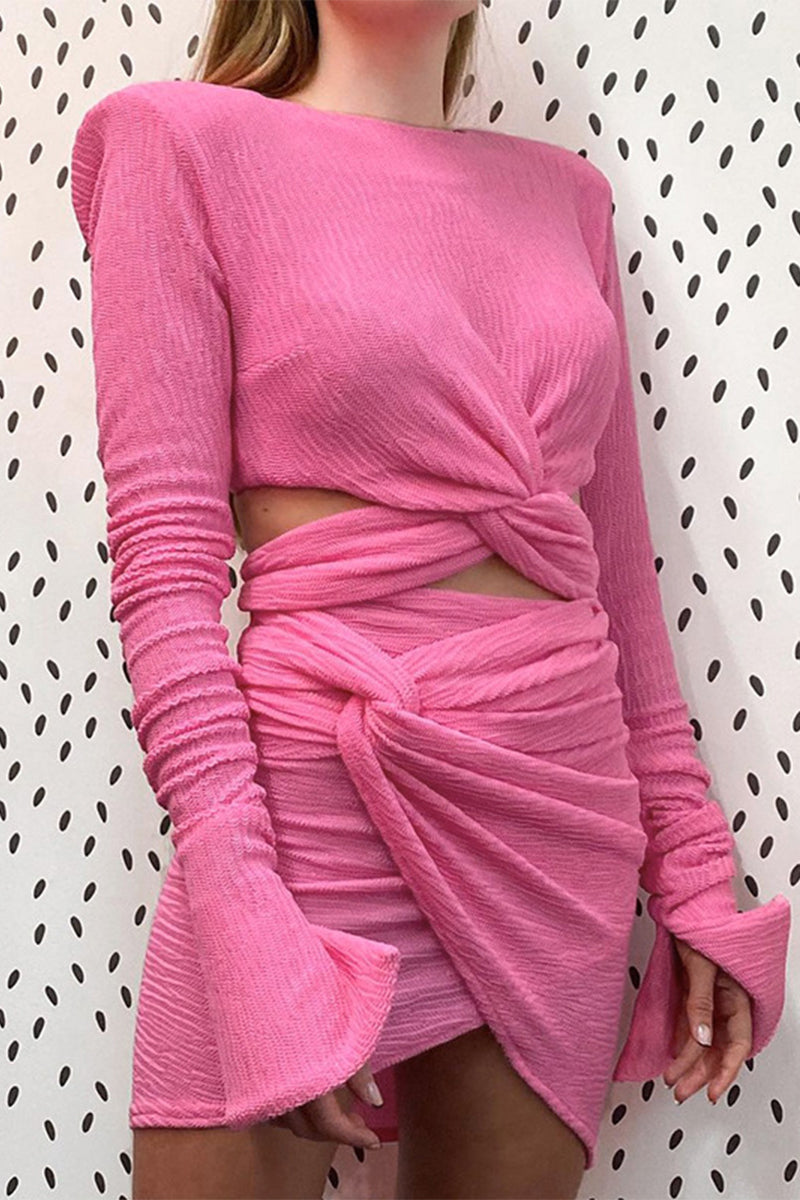Well Tailored Garment with a Graceful Silhouette