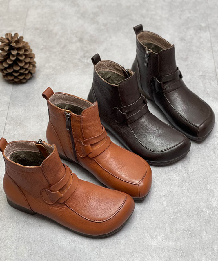 Well Tailored Boots with a Graceful Silhouette