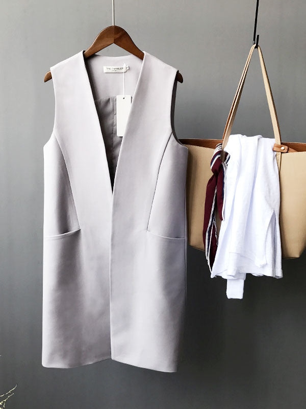 Effortlessly Elegant Garment with a Timeless Design