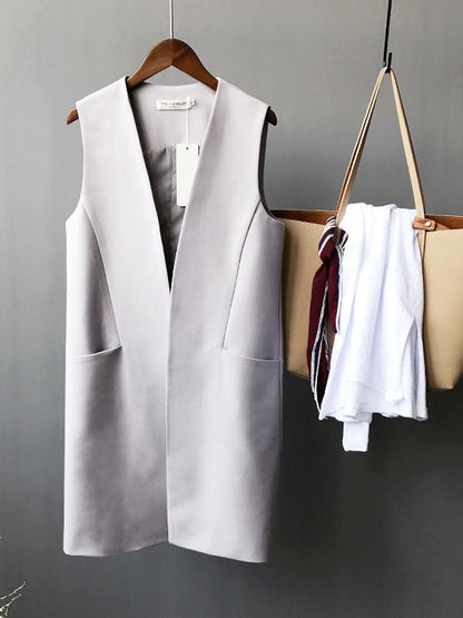 Effortlessly Elegant Garment with a Timeless Design