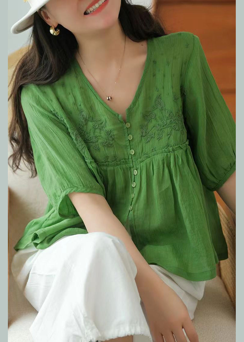 Effortlessly Elegant Shirt with a Timeless Design