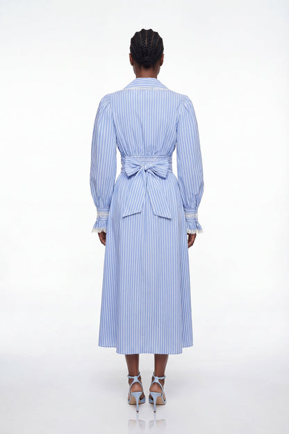 Sophisticated Garment with a Clean Classic Look