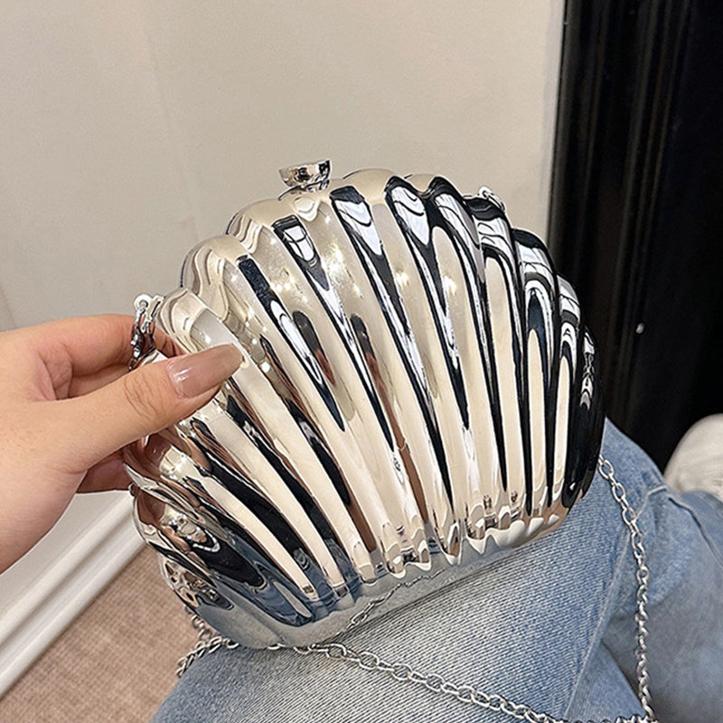 A Vintage Style Bag with Delicate Timeless Details