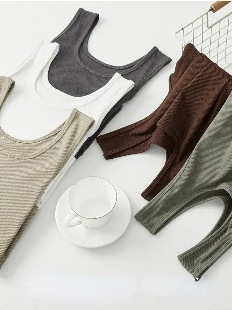 Effortlessly Elegant Shirt with a Timeless Design