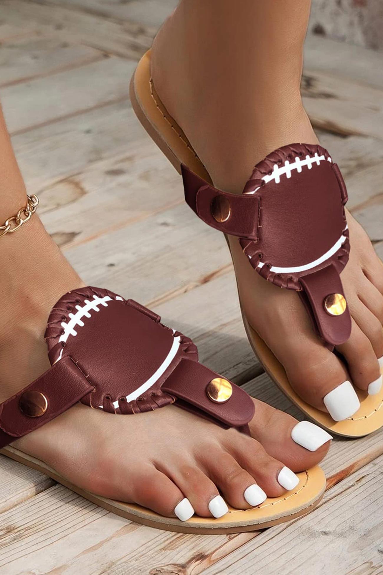 Polished Sandals with an Effortless Classic Look