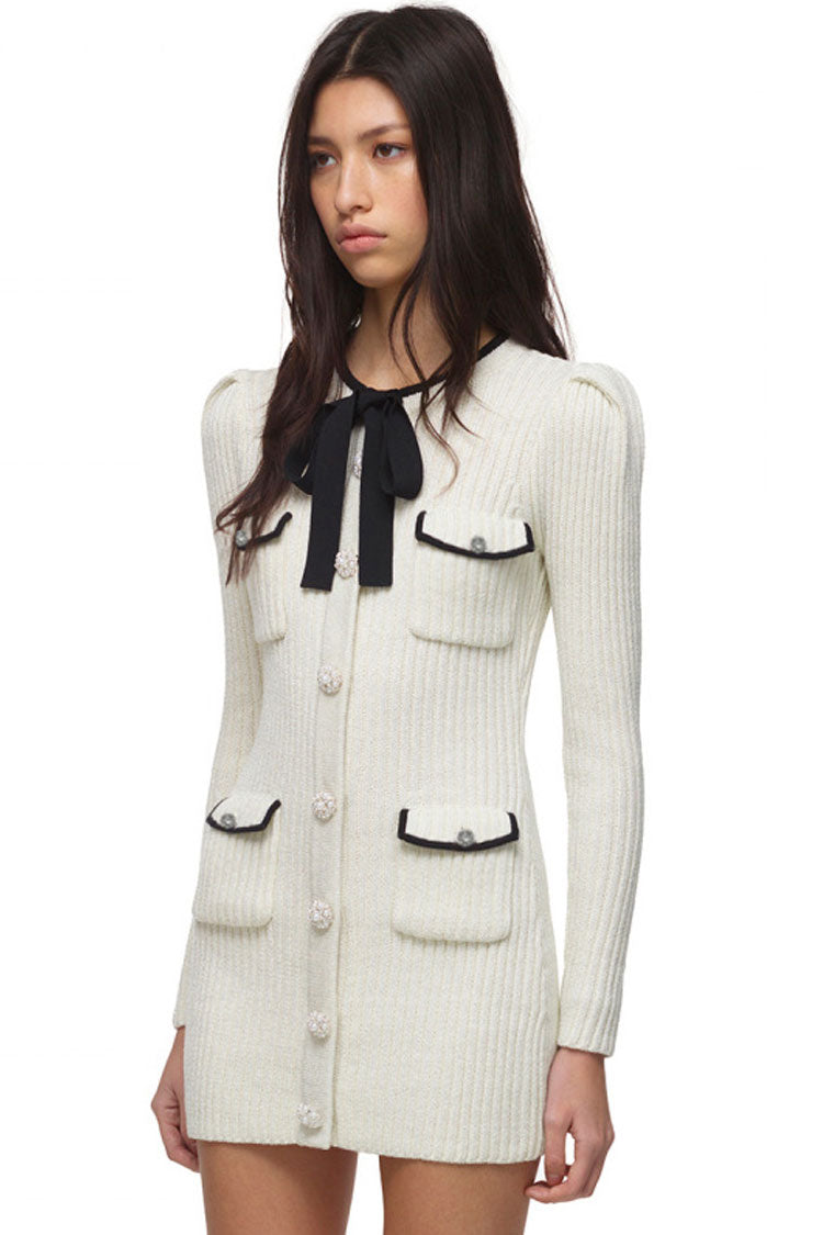 Classic Vintage Sweater with a Flattering Fit