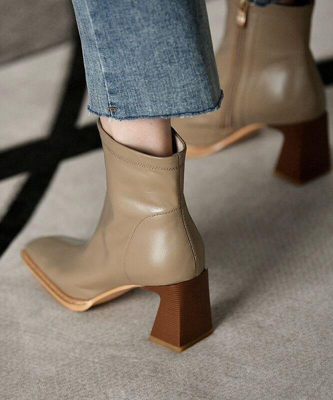 Polished Boots with an Effortless Classic Look