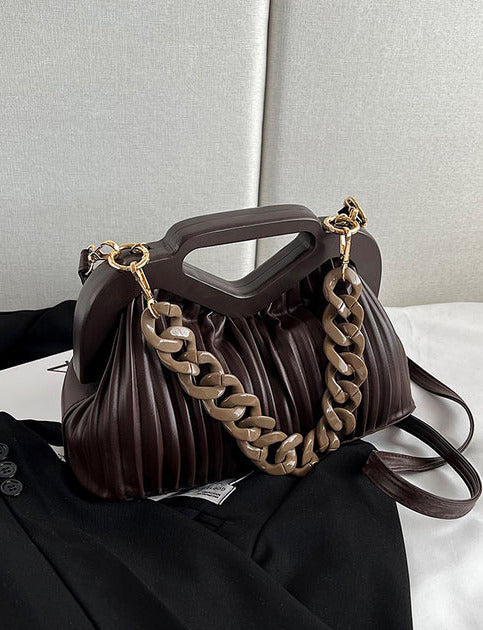 Elegantly Styled Bag for Everyday Wear
