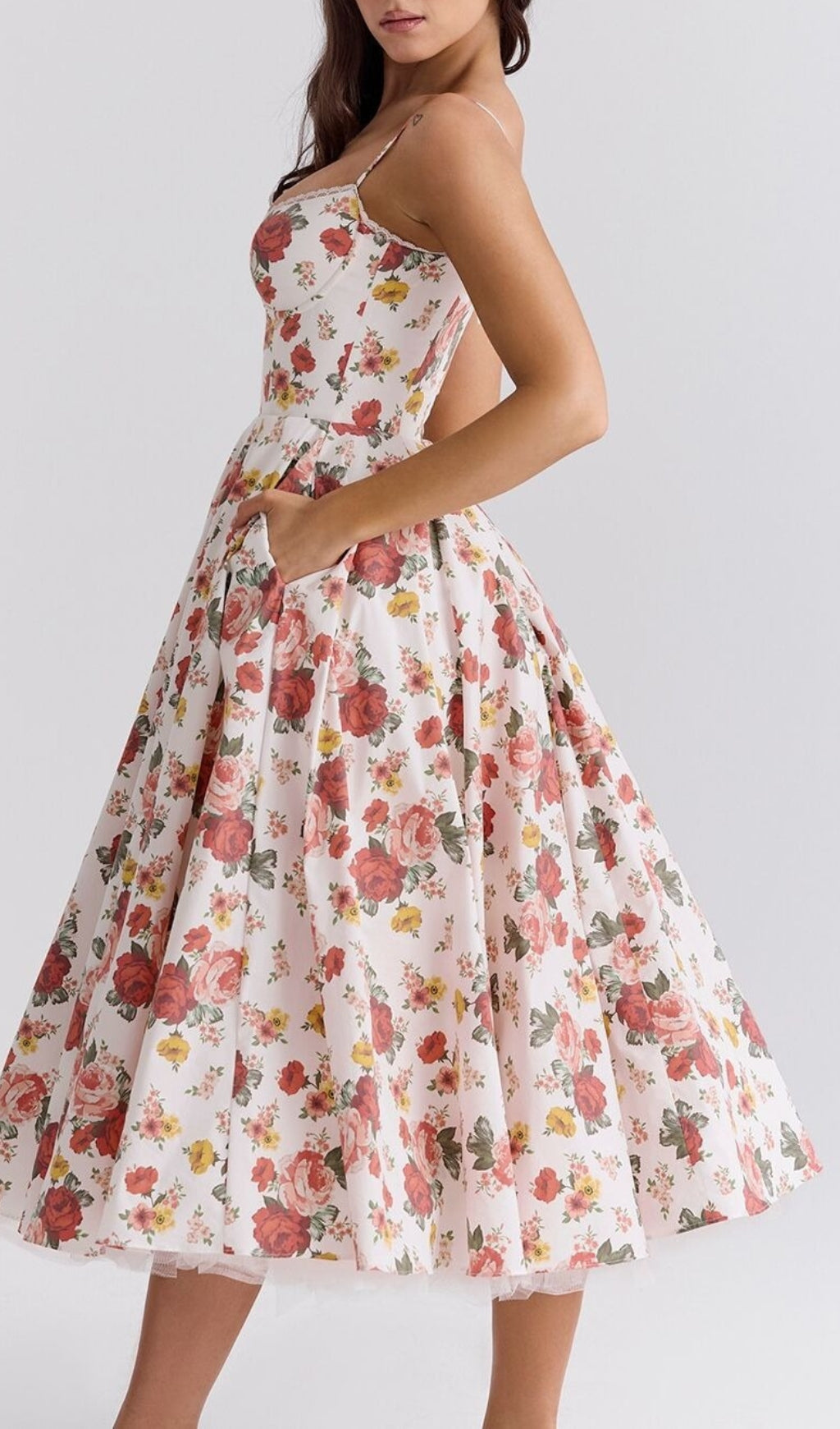 Beautifully Crafted Dress in a Classic Style