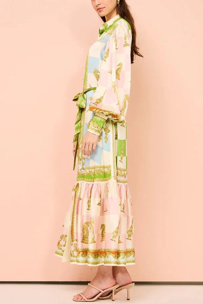 Classic Vintage Dress with a Flattering Fit