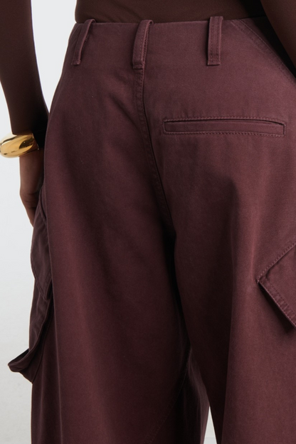 Gracefully Styled Pants for Any Occasion