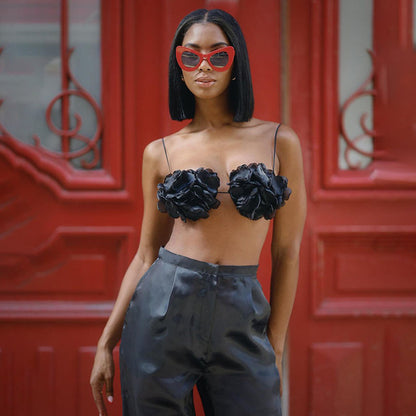 Well Tailored Pants with a Graceful Silhouette