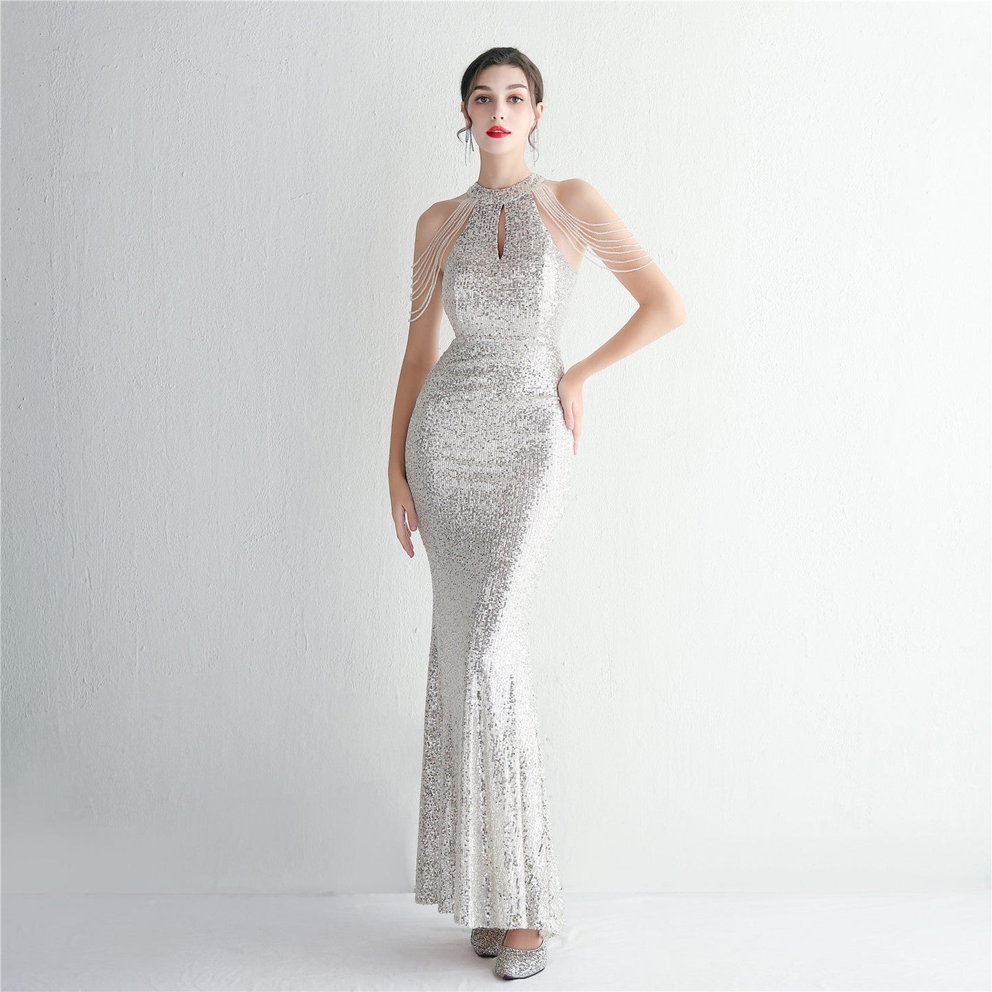 Sophisticated Dress with a Clean Classic Look
